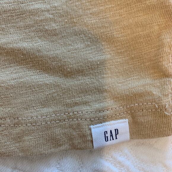 GAP Star Wars Grogu / "Baby Yoda" Tan Short Sleeve T-Shirt - Picture 4 of 6